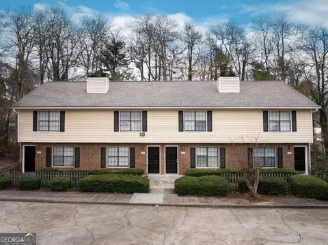 3063 Destin Cir, Snellville, GA 30078