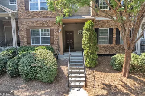 5233 Whiteoak Ave, Smyrna, GA 30080