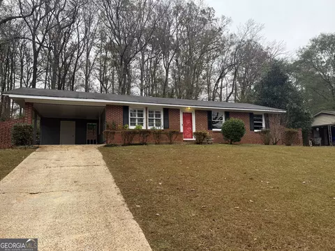202 Park Hill Dr, Lagrange, GA 30241