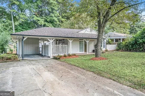 3395 Raymond Dr, Doraville, GA 30340