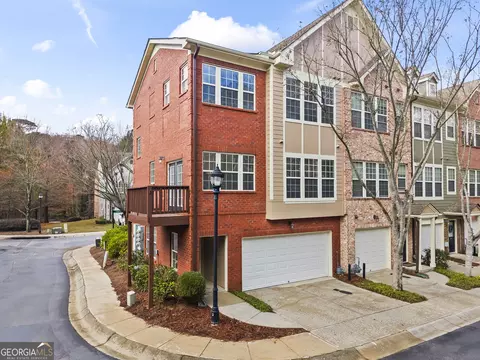 3724 Ashford Creek Ln, Atlanta, GA 30319
