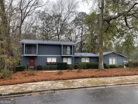 231 Waverly Dr, Dublin, GA 31021