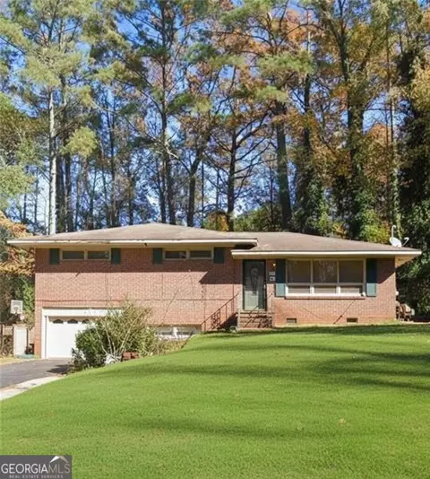 1204 Club House, Columbus, GA 31903