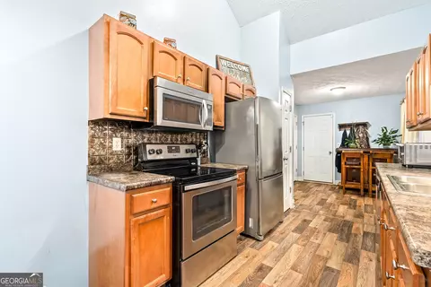 Kitchen - 114 Westgate Dr, Lagrange, GA 30240 photo 2 of 2
