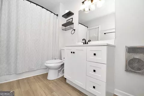 Bath - 37 Overbrook Dr, Lagrange, GA 30240 photo 2 of 2