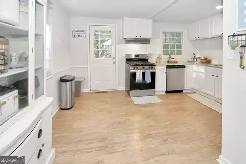 Kitchen - 37 Overbrook Dr, Lagrange, GA 30240 photo 3 of 3
