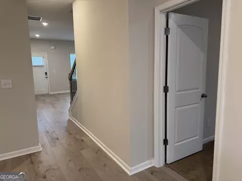 Entry Way - 133 Post Oak Dr #208, Jackson, GA 30233 photo 2 of 8