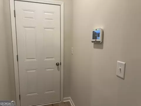 Entry Way - 133 Post Oak Dr #208, Jackson, GA 30233 photo 8 of 8