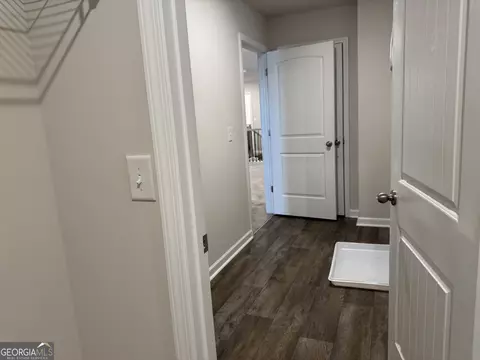 Entry Way - 133 Post Oak Dr #208, Jackson, GA 30233 photo 7 of 8