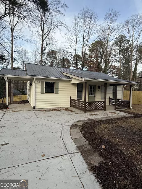 1760 Woodland Trl, Cumming, GA 30041