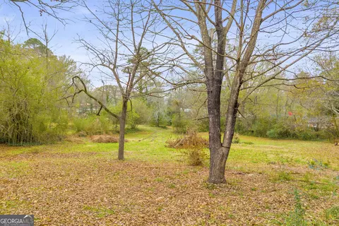 Exterior - 132 Queen St, Toccoa, GA 30577 photo 5 of 8
