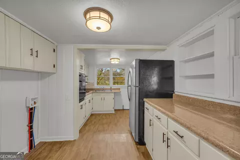 Kitchen - 132 Queen St, Toccoa, GA 30577 photo 1 of 4