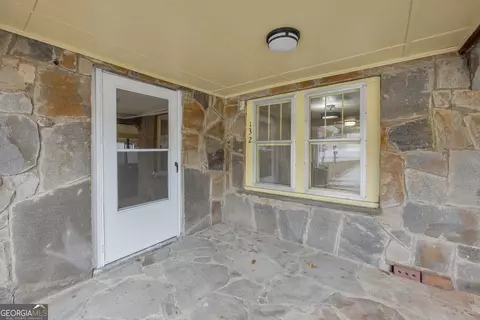 Exterior - 132 Queen St, Toccoa, GA 30577 photo 7 of 8