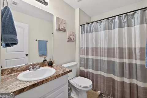 Bath - 336 Dixie Ct, Mount Airy, GA 30563 photo 4 of 4