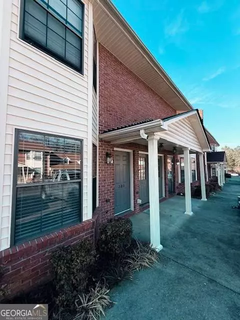 389 Mount Vernon Dr, Calhoun, GA 30701