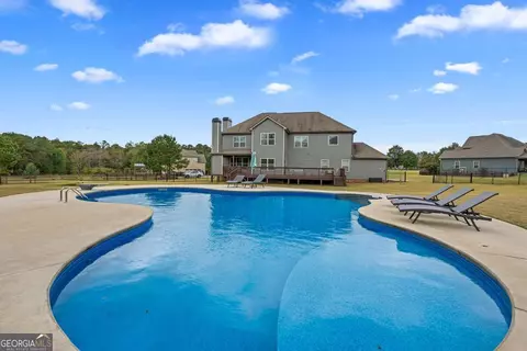 Exterior - 162 Feather Ln, Jackson, GA 30233 photo 3 of 24
