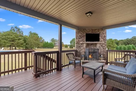 Exterior - 162 Feather Ln, Jackson, GA 30233 photo 10 of 24