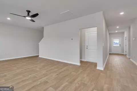Entry Way - 306 Rusty Plow Ln #21, Perry, GA 31069 photo 4 of 5
