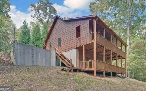 230 Pine Forest Loop, Blue Ridge, GA 30513