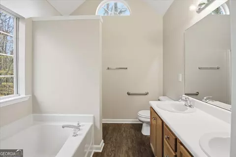 Bath - 235 Stillwater Ct, Hampton, GA 30228 photo 1 of 5