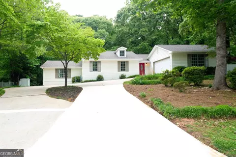 3095 Stone Oak Dr, Douglasville, GA 30135