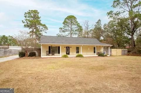 3735 Marvin Strickland Rd, Waycross, GA 31503