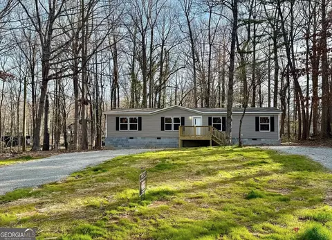 53 Holiday Dr, Carrollton, GA 30116