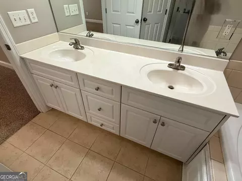 Bath - 4573 Logans Way, Augusta, GA 30909 photo 3 of 7