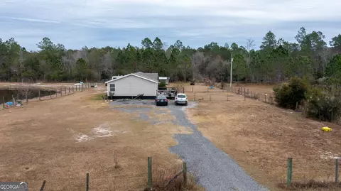 264 Wheat St, Saint George, GA 31562