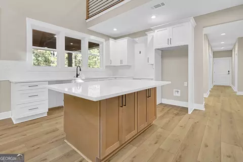 Kitchen - 507 N Ridge Rd, Barnesville, GA 30204 photo 1 of 1