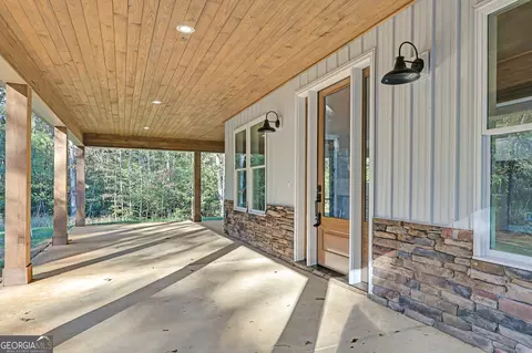 Exterior - 507 N Ridge Rd, Barnesville, GA 30204 photo 3 of 3