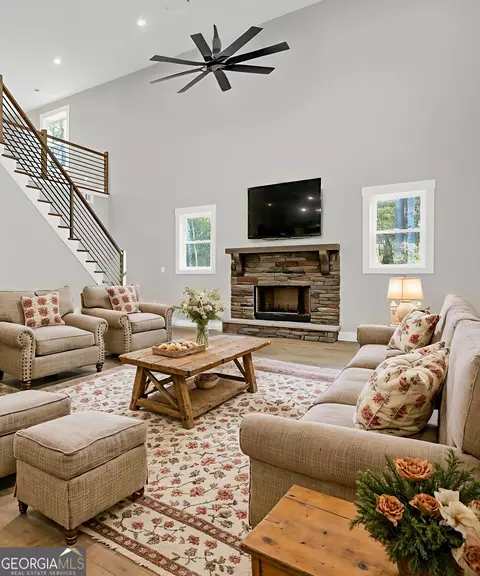 Living - 507 N Ridge Rd, Barnesville, GA 30204 photo 1 of 6