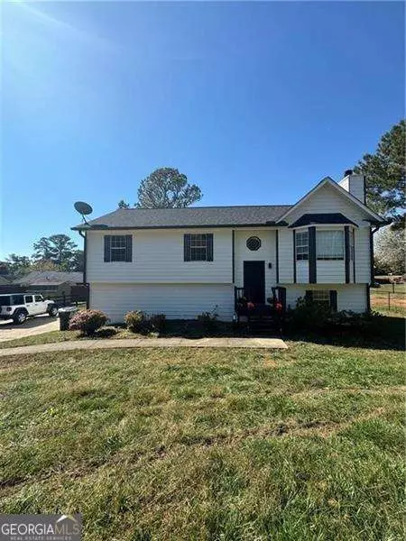 2911 Highpoint Rd, Snellville, GA 30078