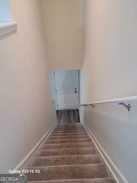 Entry Way - 101 Sarah Ln, Lagrange, GA 30241 photo 1 of 1