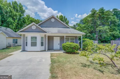 687 Chestnut Dr, Jackson, GA 30233