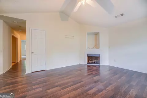 687 Chestnut Dr, Jackson, GA 30233 photo 9