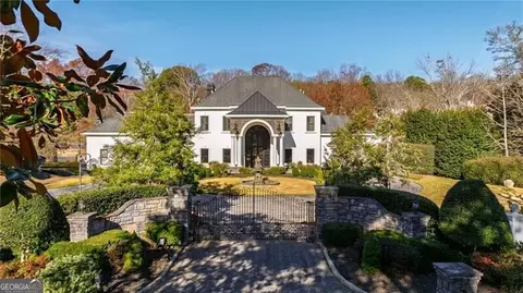 4571 Columns Dr SE, Marietta, GA 30067