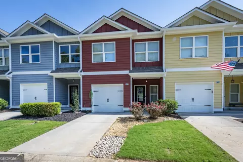 57 Towne Club Dr, Jasper, GA 30143