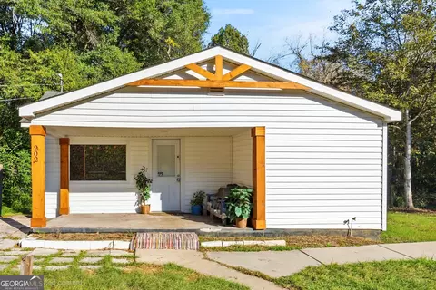 202 Martin Luther King Jr Dr, Perry, GA 31069