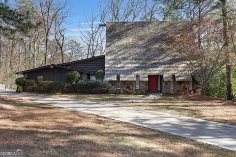 180 River Court Pkwy, Sandy Springs, GA 30328