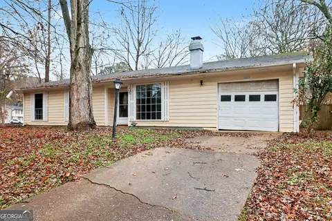 8865 Raven Dr, Jonesboro, GA 30238