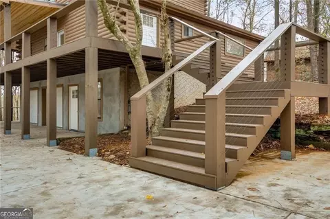 Exterior - 155 Indian Bend Dr, Lagrange, GA 30240 photo 2 of 7