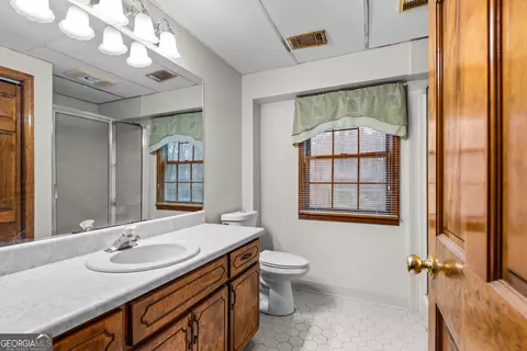 Bath - 102 Hayes Cir, Rex, GA 30273 photo 5 of 5