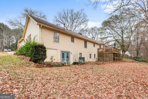 Exterior - 102 Hayes Cir, Rex, GA 30273 photo 6 of 10
