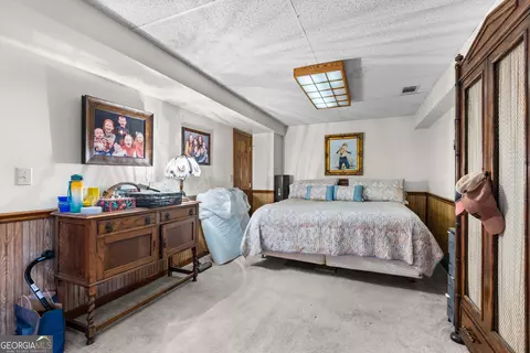 Bedroom - 102 Hayes Cir, Rex, GA 30273 photo 6 of 7