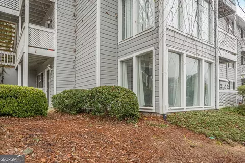 1106 Natchez Trce, Atlanta, GA 30350