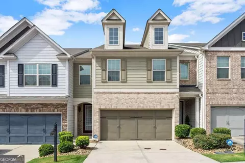 Exterior - 5713 Radford Loop, Fairburn, GA 30213 photo 3 of 11