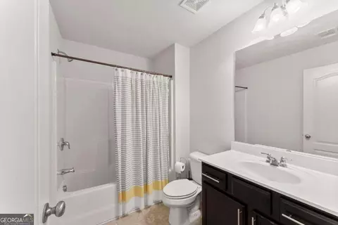 Entry Way - 5713 Radford Loop, Fairburn, GA 30213 photo 5 of 8