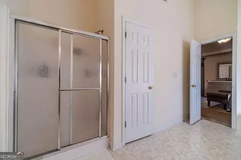 2452 Pierce Cir, Snellville, GA 30078