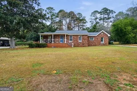 518 Ridgeland Dr, Sandersville, GA 31082